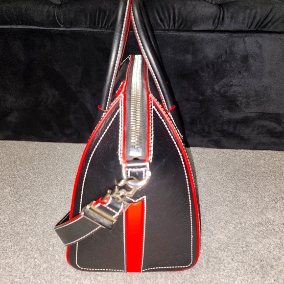 GIVENCHY Calfskin Bi-Color Topstitch Medium Antigona Black Red - Picture 3 of 9